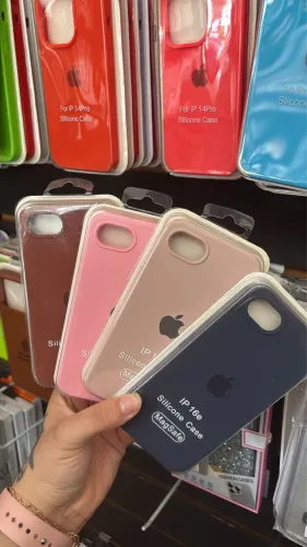 Cases De Silicone para iPhone 16e 