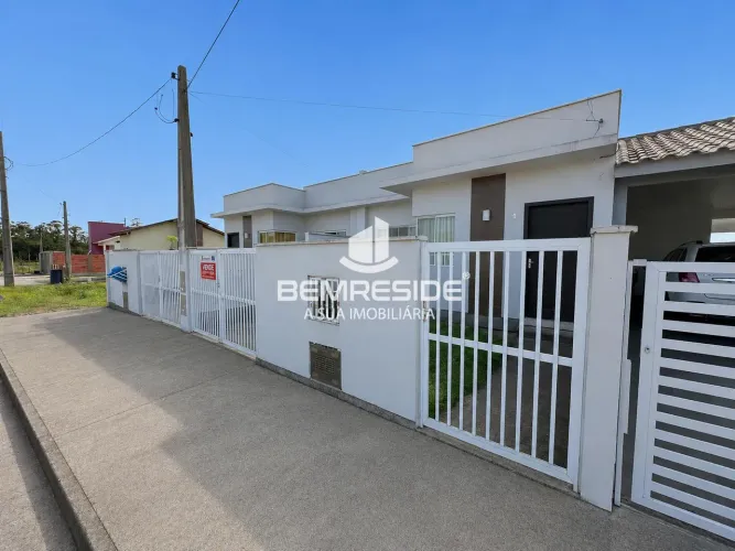 Casa de laje pronta para financiar no bairro Retiro em Jaguaruna
