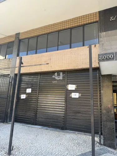 Excelente Loja de 97 m² com Sobreloja na Av. Barão do Rio Branco, nº 5002 Próximo ao Carr