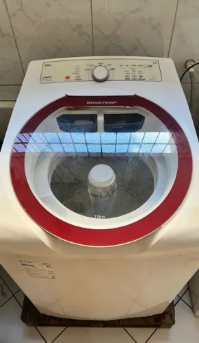 Máquina de lavar para retirada de peças