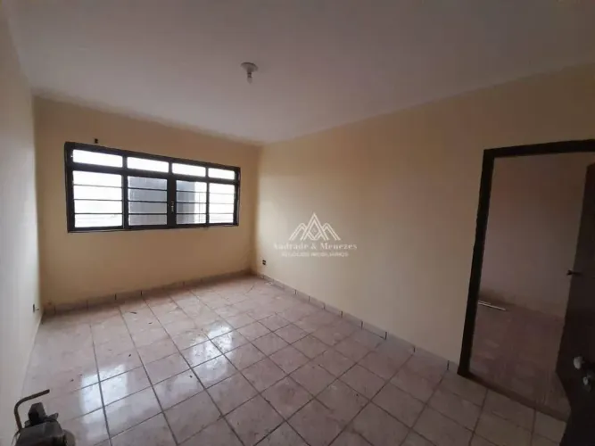Sobrado com 3 quartos para alugar, 88 m² por R$ 2.250/mês - Vila Tibério - Ribeirão Preto/