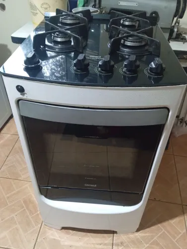 Vendo fogão usado mesa de vidro funcionando perfeitamente 