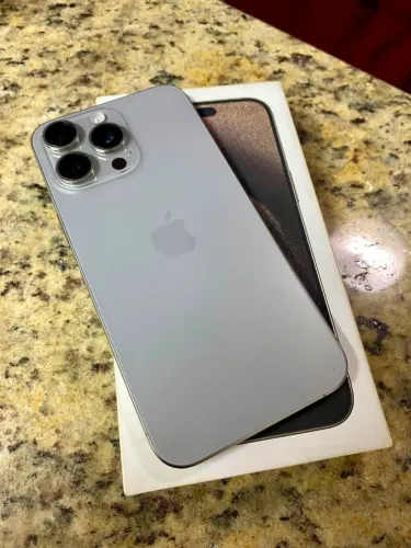 iPhone 15 Pro Max 256GB Natural Titanium