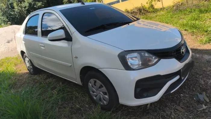 Toyota Etios X Sedan 1.5 Flex 16V 4P Mec. 2019