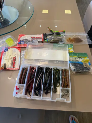 Iscas para Black Bass e Traíra