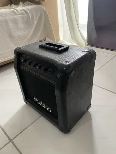 Ampli de guitarra Sheldon