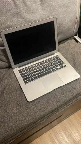 MacBook Air 13 (2017) - 8GB RAM - Excelente estado