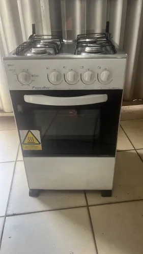 LINDO FOGÃO BEM CONSERVADO APENAS 250 REAIS CHAMA *