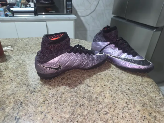 Chuteira Nike Mercurial Nova usado apenas duas vezes