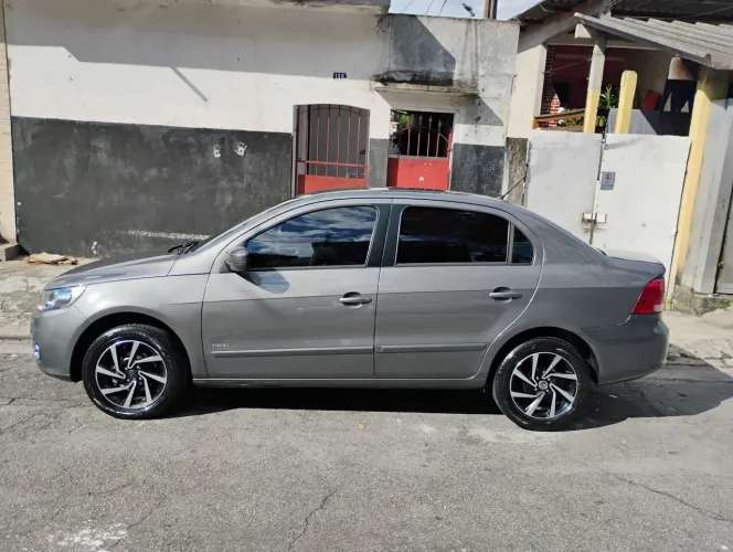 Volkswagen Voyage Trend 1.6 MI Total Flex 8V 4P 2012