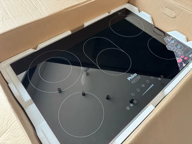 Cooktop Elétrico Philco Volcano Vitrocerâmico 8400w Cor Preto