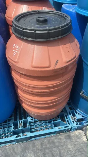 Barrica de plástico 220 litros, bombona lavada, tambor ótimo estado