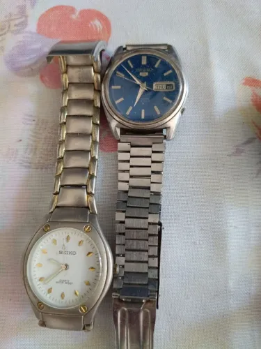 Relógios azul e automático reliquia