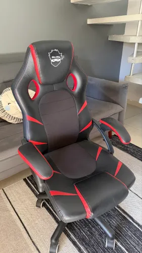 Cadeira Gamer Ninja Preta e Vermelha - Muito Conservada