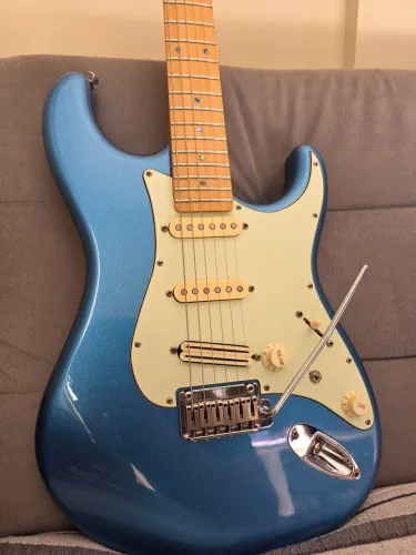 Guitarra Tagima Stratocaster t-805