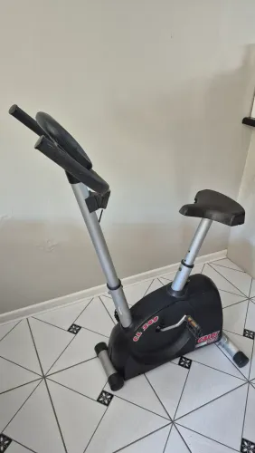 Bicicleta Ergométrica Caloi CL 200