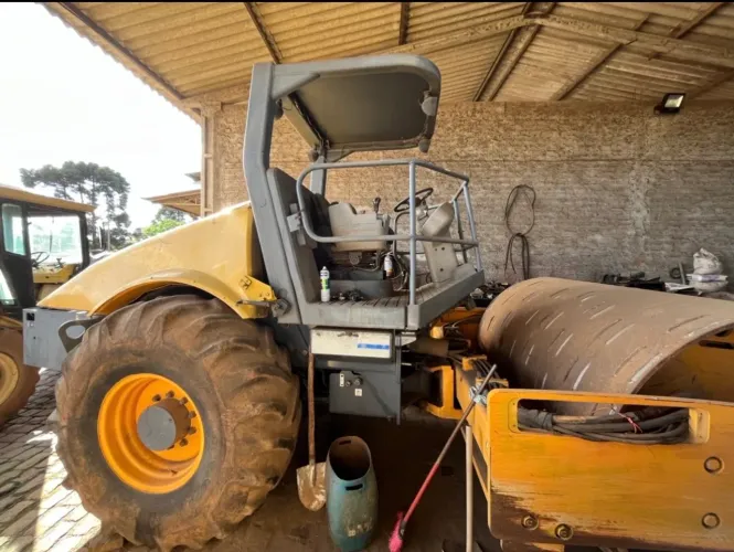 Rolo Compactador Volvo SD105F