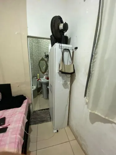 2 guarda roupas por 490,00 reais