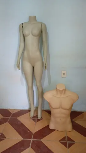 VENDO DOIS MANIQUIM 