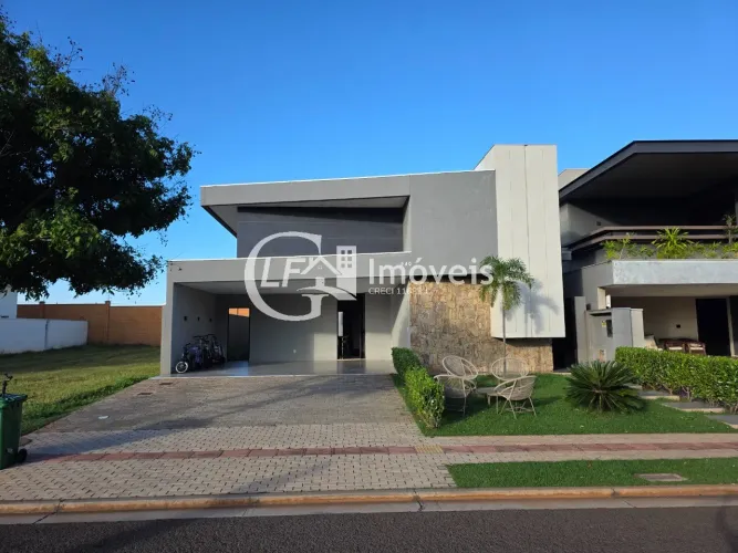 Casa Alphaville 4 Campo Grande MS à Venda | 3 Suítes | Porteira Fechada | Piscina
