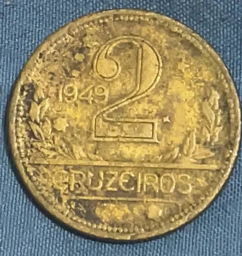 Antiga moeda do padrão Cruzeiro (emitida entre 1942 e 1956)