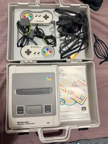 Super Nintendo na Maleta - Super Famicom