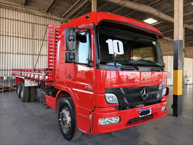 Mb Atego 2428 6x2 Ano 2010 Com Carroceria De 8,60m