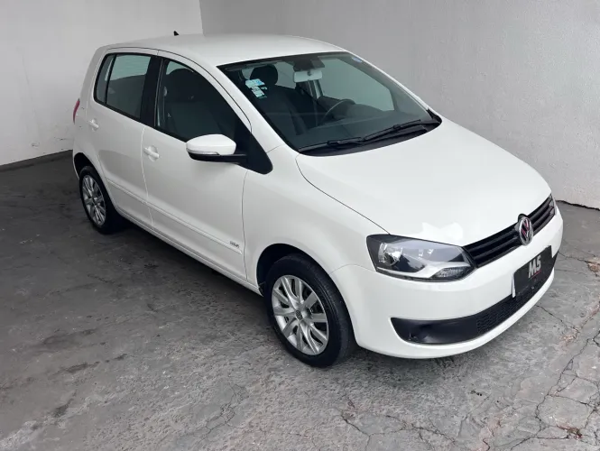 Volkswagen Fox 1.6 MI Total Flex 8V 5P 2014