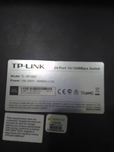 Switch tô link 10/100 Mbps.