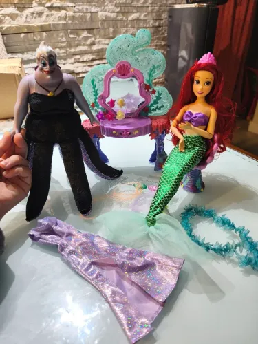 Ariel Ursula penteadeira e acessórios 