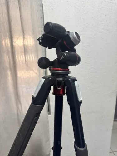 Tripé manfrotto