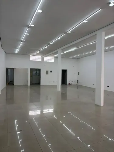 COMERCIAL, NA MELHOR LOCALIZAÇÃO DO CENTRO!