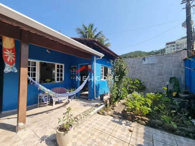 Casa em Alameda dos Carvalhos - Cidade Jardim - Caraguatatuba/SP