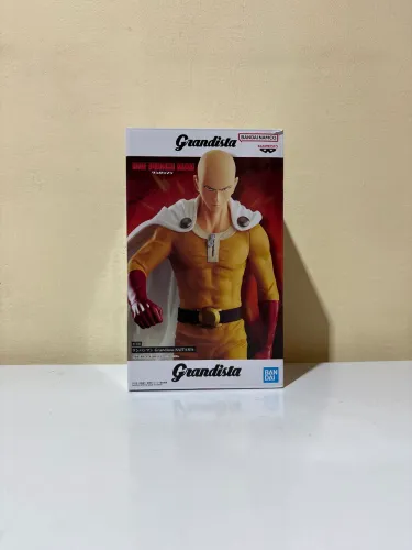 Figure Saitama - Linha Grandista - Bandai