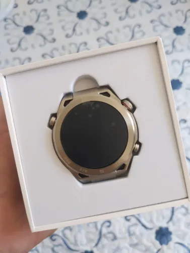 Smartwatch Novo R$180,00
