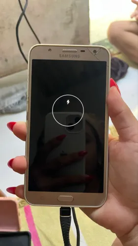 Celular com defeito