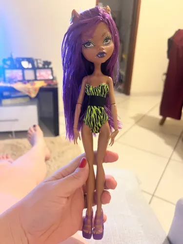 Monster Clawdeen Wolf da linha Skull Shores