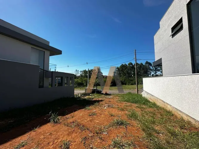Terreno à venda, em condomínio fechado no - Centro de Gravataí/RS