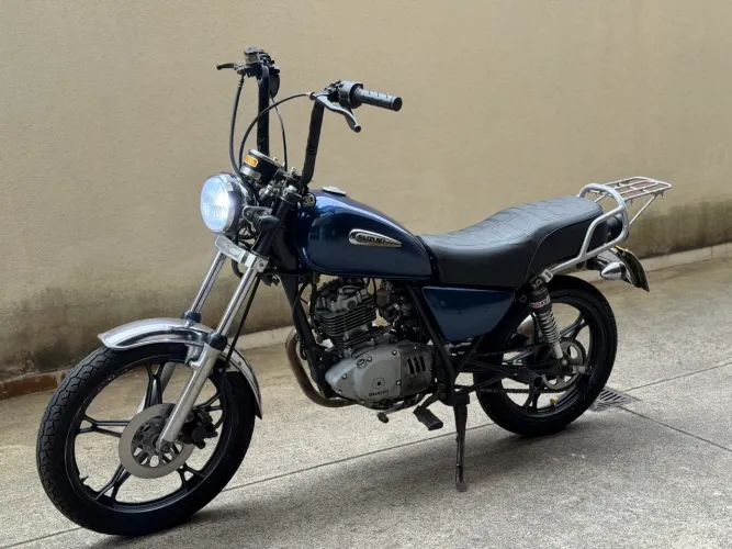 Suzuki intruder 125