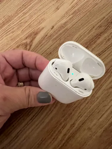 Air pods Apple 2ª geração 
