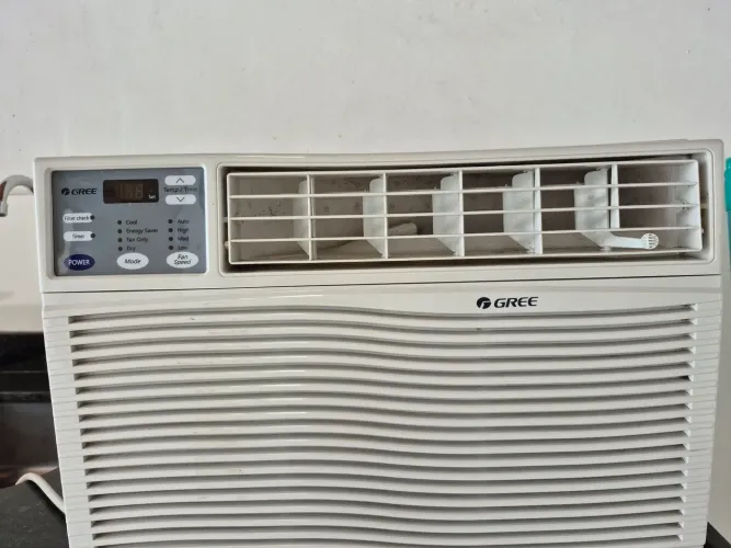 Ar condicionado de janela Gree 220V 7.000 BTU