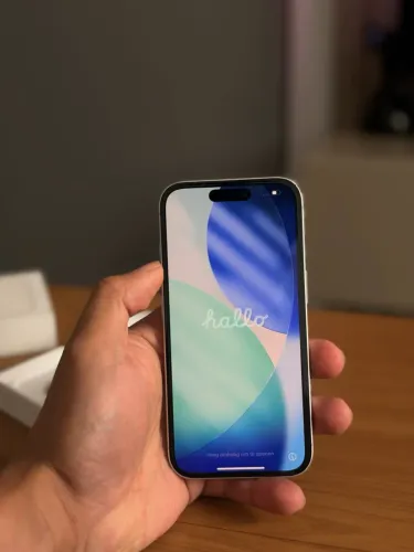 iPhone 16 Branco 256GB 