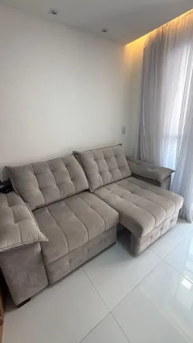 Sofá reclinável e retrátil 