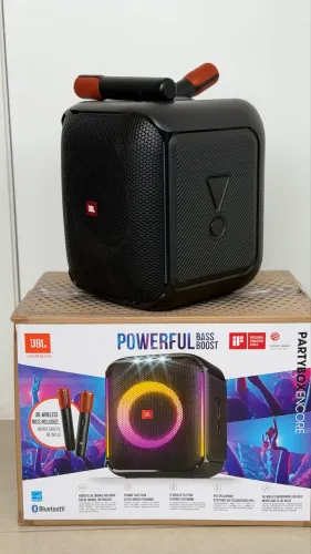 JBL PARTY BOX ENCORE COM MICROFONES