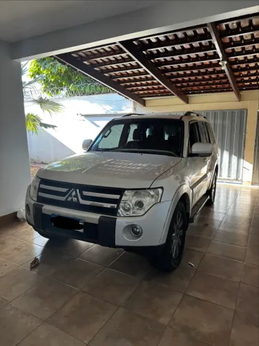 Mitsubishi Pajero HPE Full 3.2 4X4 T.i.dies. 5P AUT 2008