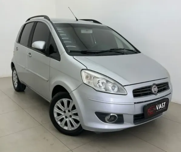 Fiat Idea Attractive 1.4 Fire Flex 8V 5P 2013