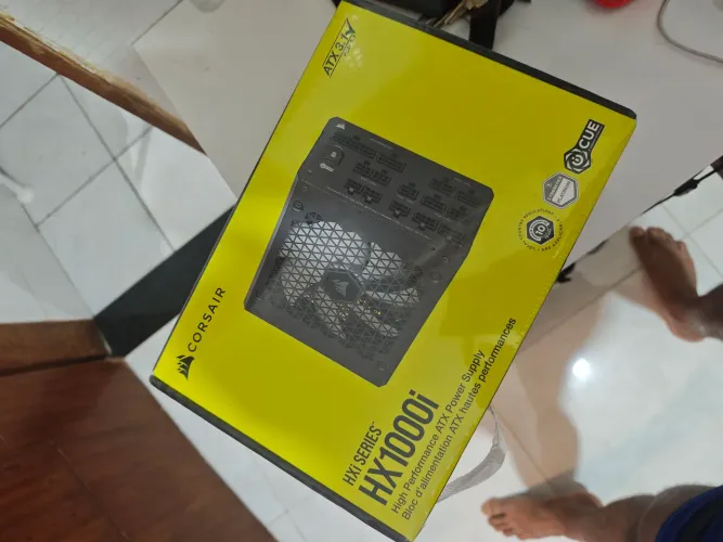 Font Hx1000i corsair novo e ainda no plastico