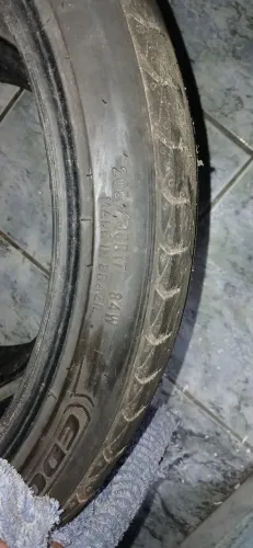 Pneus e um Aro13 step