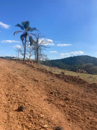 He Invista num terreno 600m² de qualidade!