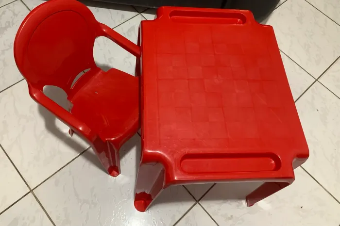 Conjunto mesa + cadeira infantil Tramontina
